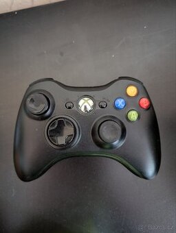 Xbox 360 ovladač