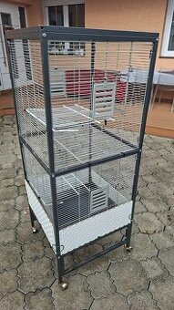Klec. Voliéra. Velká. Papoušek. Potkan. Hraboši. Ptactvo