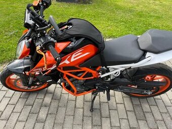 KTM Duke 390