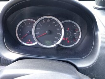 Mitsubishi L200 r.2011