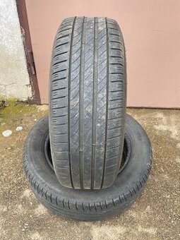 Letní pneu 215/60/17