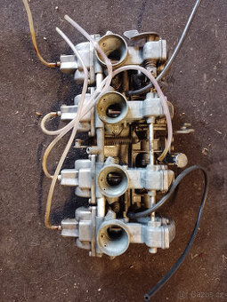 Karburátory Kawasaki KZ 550