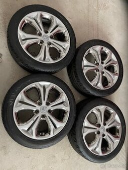 Prodám Alu kola Hyundai 7x17, 5x114,3 s pneu