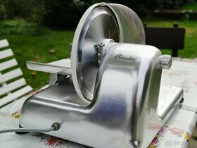 Bizerba nářezový stroj profesionální