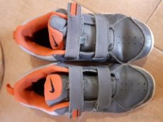 Botasky NIKE vel. 34
