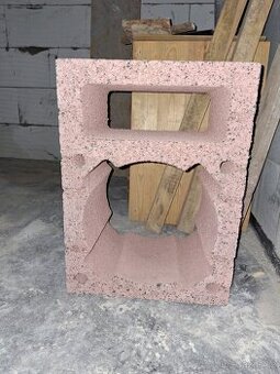 Komínová tvárnice