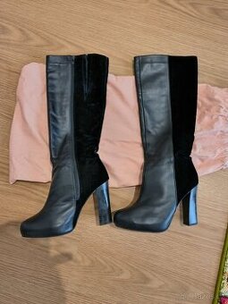 Dámske kožené kozačky