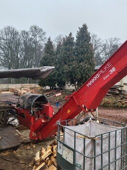 Štípací automat Hakki pilke