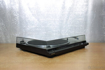 Gramofon Technics SL-DD 33.