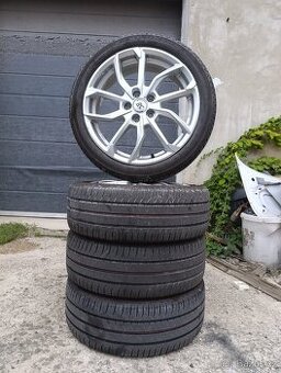 17´´ Letni Toyota Yaris 205/45 R17 5x100 TMPS