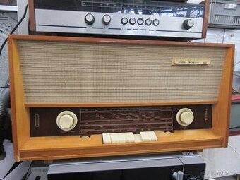 Nabízím starožitné radio Tesla 536A.Vituálně zachovalé.  Net