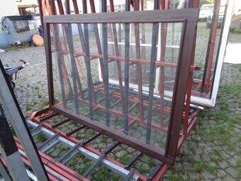 výkladec (okno fix) prodejny