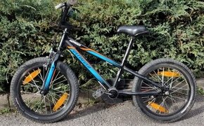 Kolo Specialized Hotrock velikost 16". 4 - 7 roky