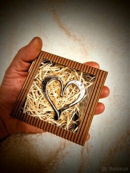 Srdíčko v dárkové krabičce, Valentýn