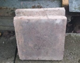 Dlaždice z pálené hlíny