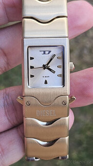 Krásne nové unisex hodinky DIESEL DZ 2223