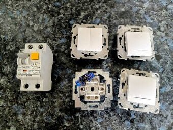 Jistič a podsvícené vypínače Schneider