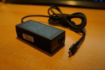 Adaptér/nabíječka k notebooku USB-C HP 45W