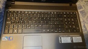 Acer Aspire 5733Z ( Rozbitý)