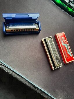 Harmoniky Hohner modrá A, červená C