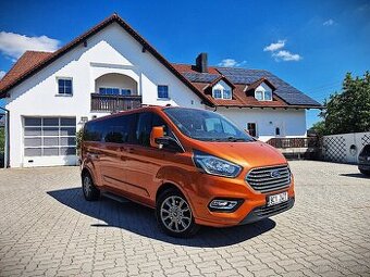 Ford Tourneo Custom L2 DPH 2x šoup. ČR, 1. Maj