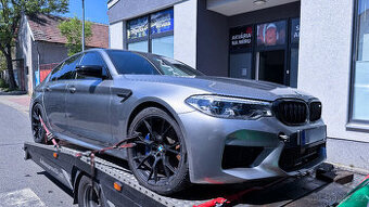 Vůz na náhradní díly BMW M5 F90 sedan 2019 S63M GA8HP-75Z C2