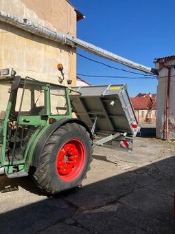 Lžíce za traktor - třístranně sklopná
