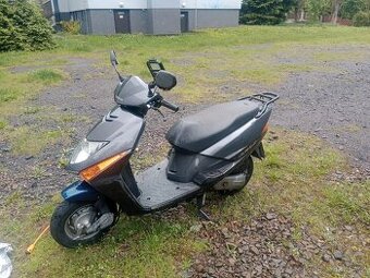 Prodám skútr Honda lead 100 - 1
