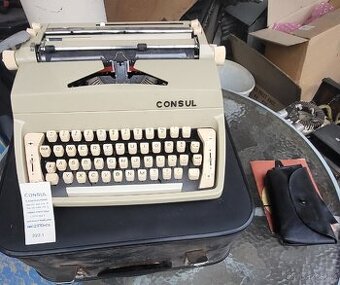 Prodám psací stroj CONSUL (funkční)