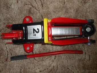 2x zvedák hydraulický 2T min.130mm-max 345mm - zachovalý