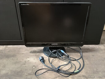Samsung SyncMaster 2220 LM s redukcí VGA/HDMI
