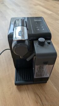 Kávovar Nespresso Delonghi