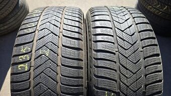 Zimnímatiky pneu 235/40/19 Pirelli