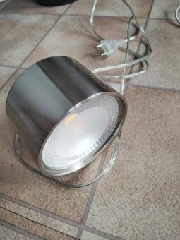 Kovové LED světlo / reflektor
