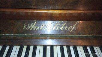 Pianino Antonín Petrof