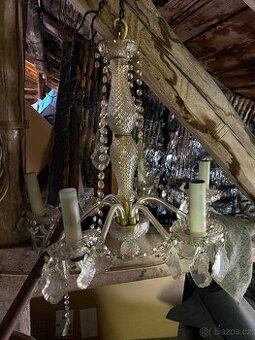 Křišťálový lustr