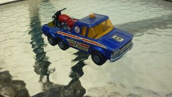 MATCHBOX SUPER KINGS PICK - UP TRUCK VČETNĚ MOTORKY