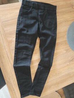 Dívčí kalhoty vel.152