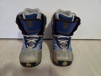 Dětské snowboardové boty vel. 33