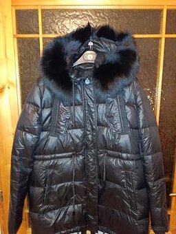 Bunda s kožešinou zn. Kara