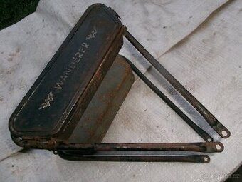 prodám kola na skutr a různé díly na pionýra, na motorky....