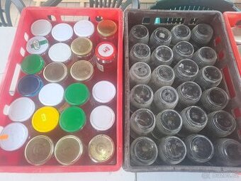 Zavařovací sklenice i s víčky