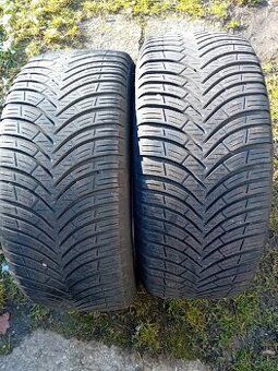 Prodám Sadu pneu 215/=0/17 Kleber Zimni