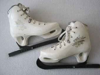 Dámské brusle TREX CARMEN, vel. 39, stélka 25 cm