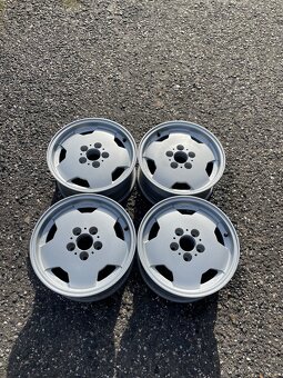 Prodám disky Melber 7Jx15 H2 ET35, 5x112 po pískování a laku