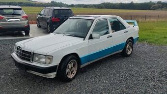 Mercedes-Benz 190 D - 1