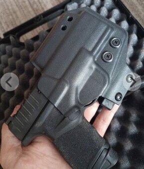 Kydex pouzdro na pistoli HS H11 Hellcat.