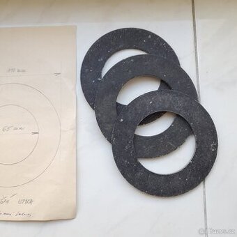 Prodám těsnění k litinovému koleno (kotel EMKA)