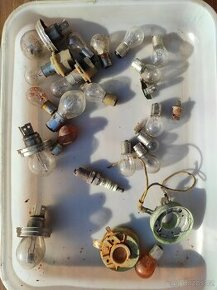 Součástky na škodu 100