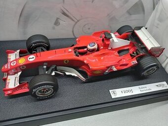 F1 FERRARI F2005 RUBENS BARRICHELLO HOTWHEELS 1:18